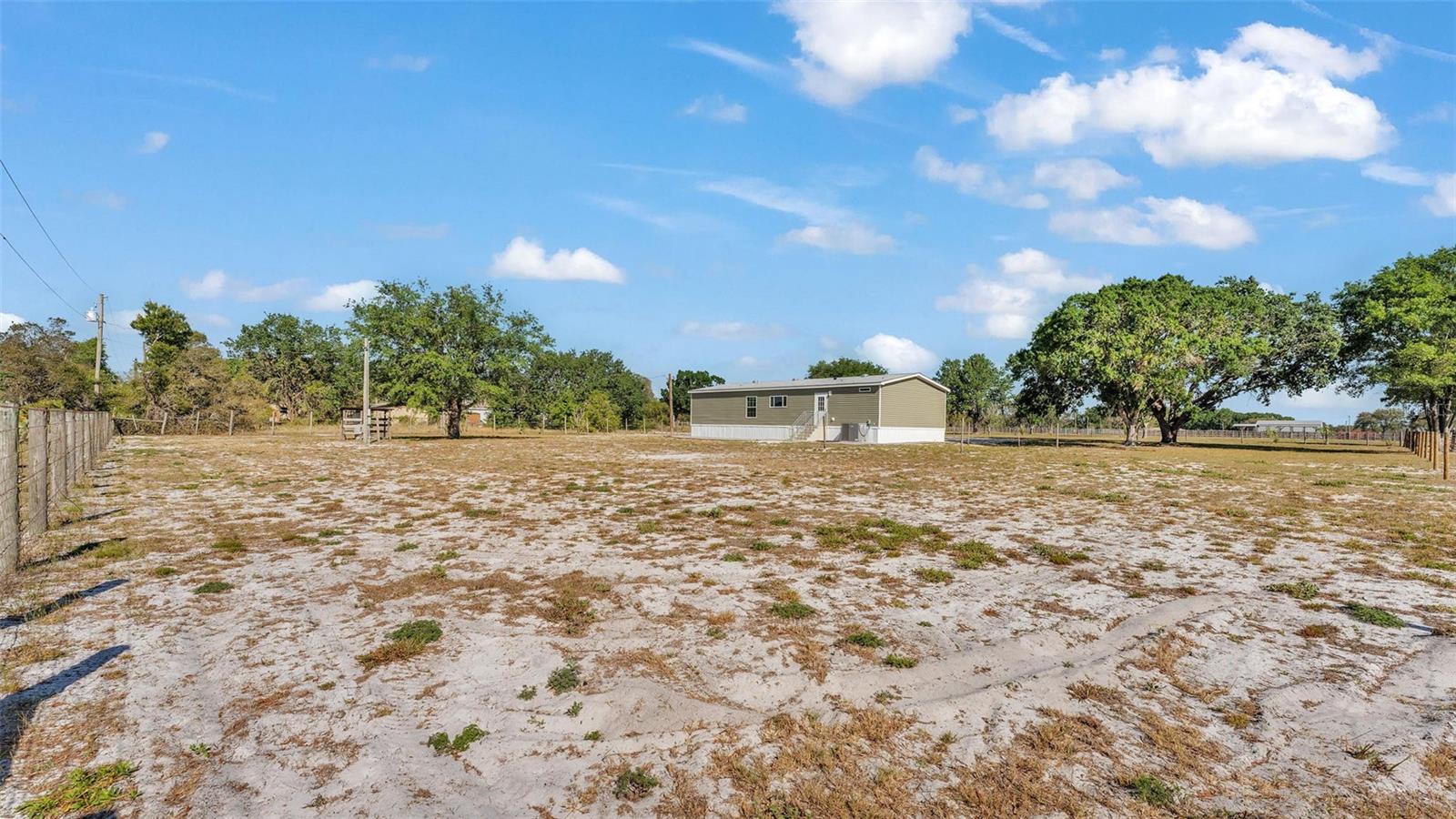 Image 35 of 48 For 5535 Lake Buffum Road