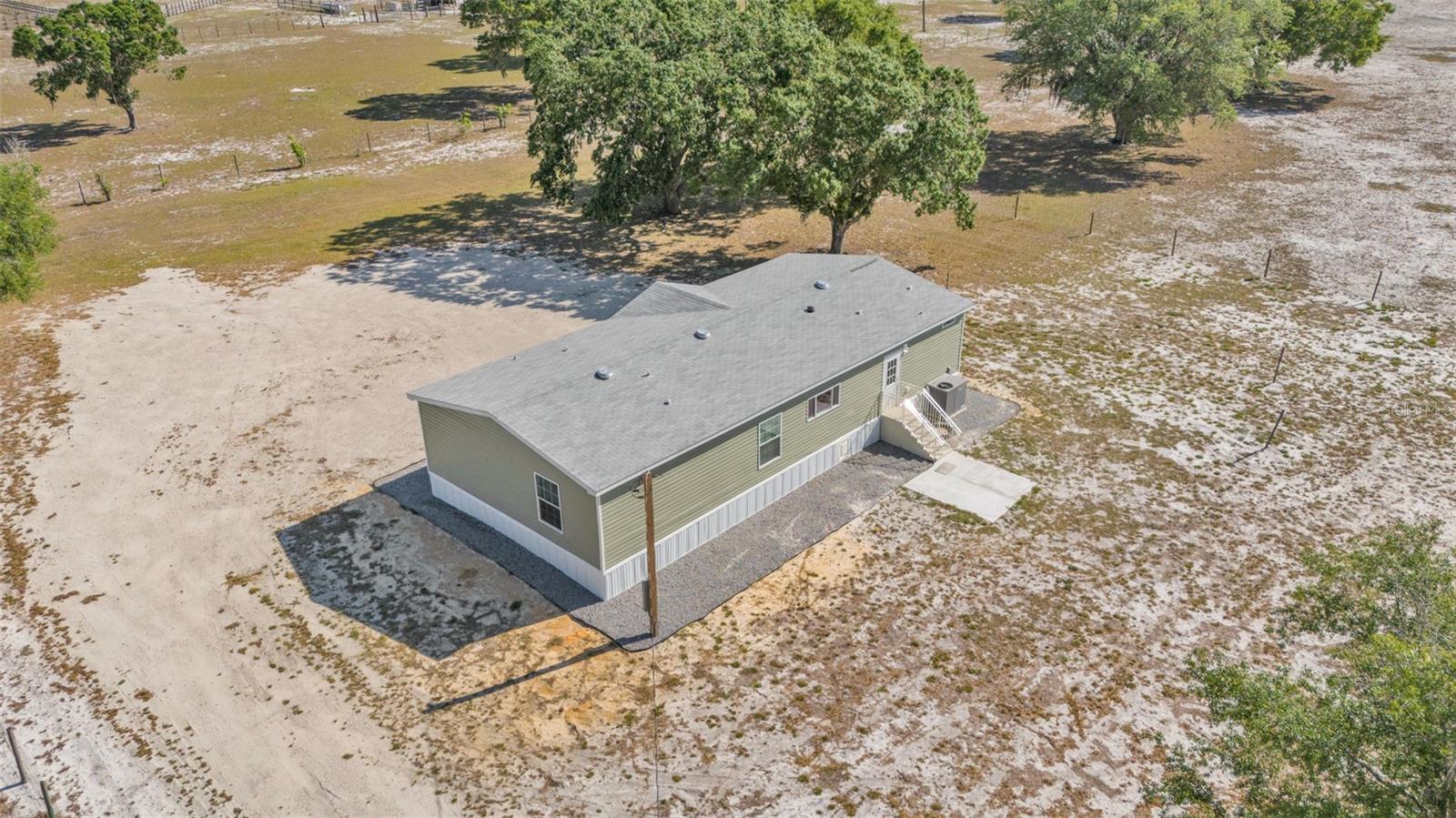 Image 36 of 48 For 5535 Lake Buffum Road