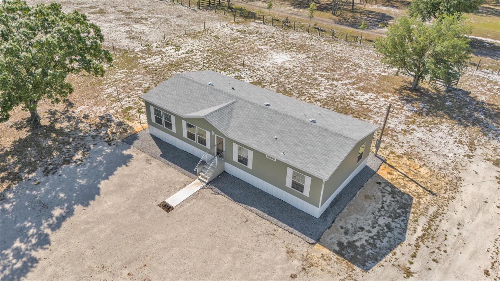 Image 37 of 48 For 5535 Lake Buffum Road