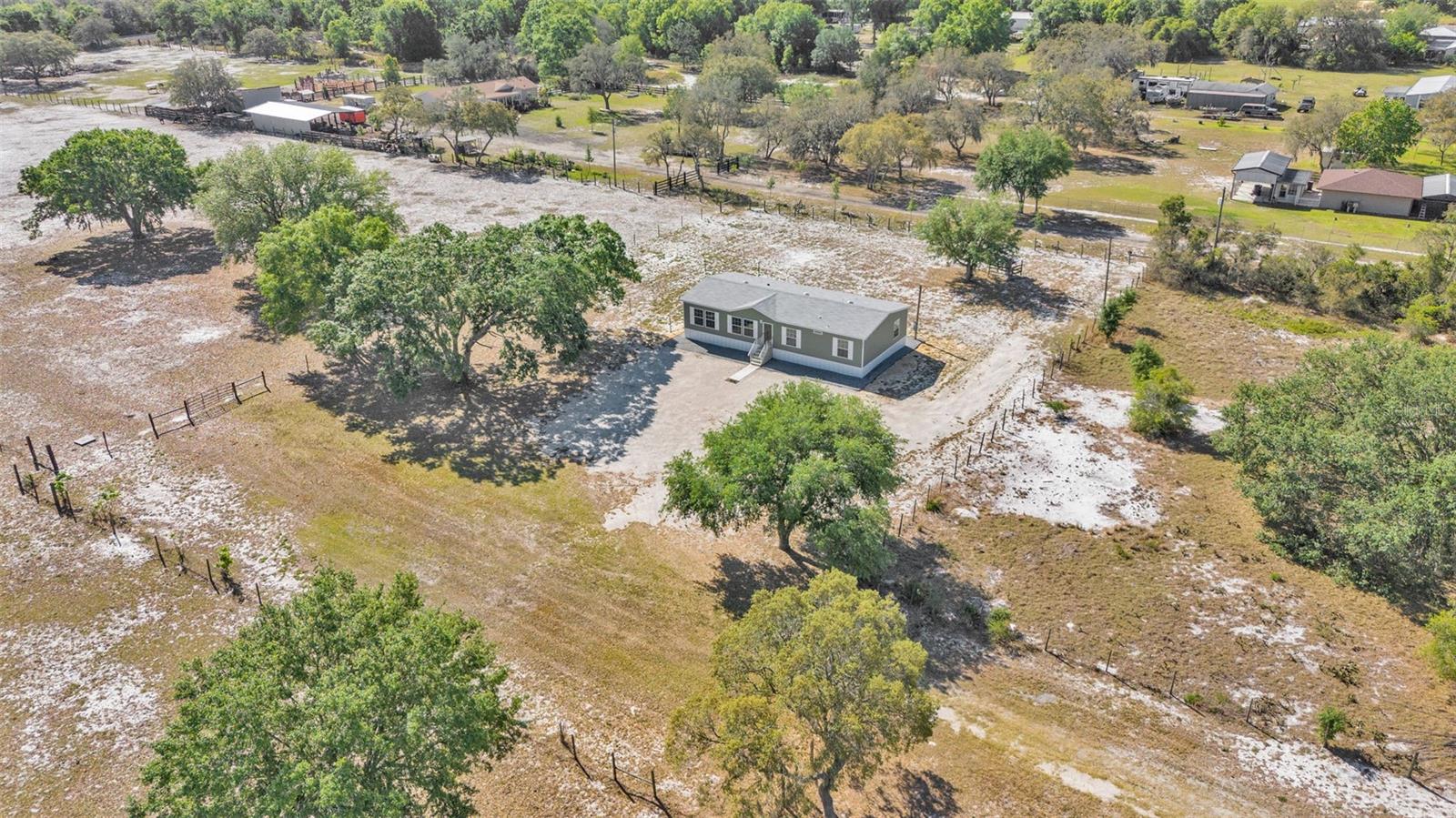 Image 40 of 48 For 5535 Lake Buffum Road