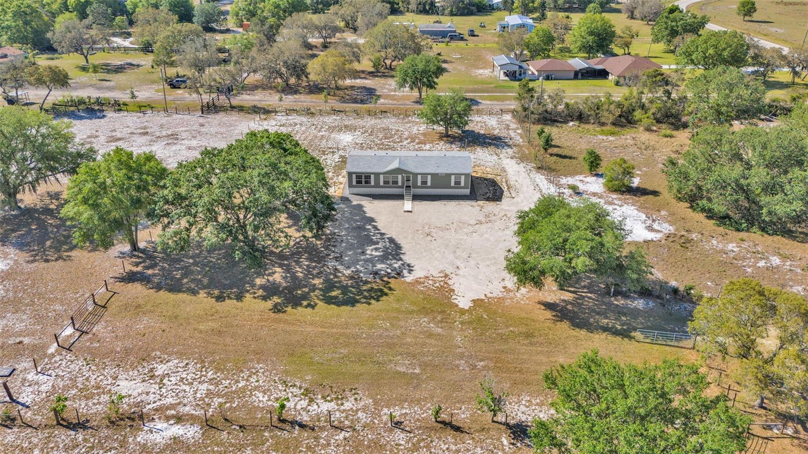 Image 41 of 48 For 5535 Lake Buffum Road