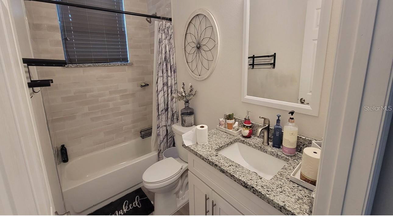 Image 11 of 17 For 2436 Avenue D Sw
