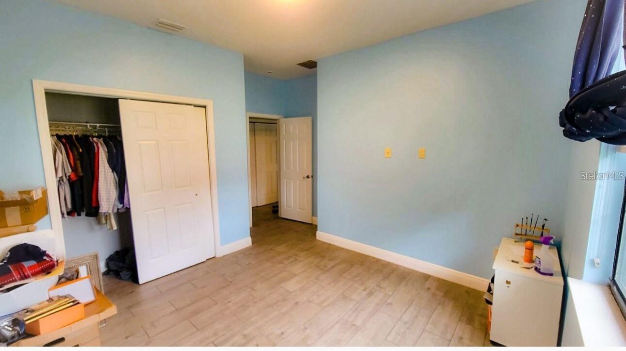 Image 12 of 17 For 2436 Avenue D Sw