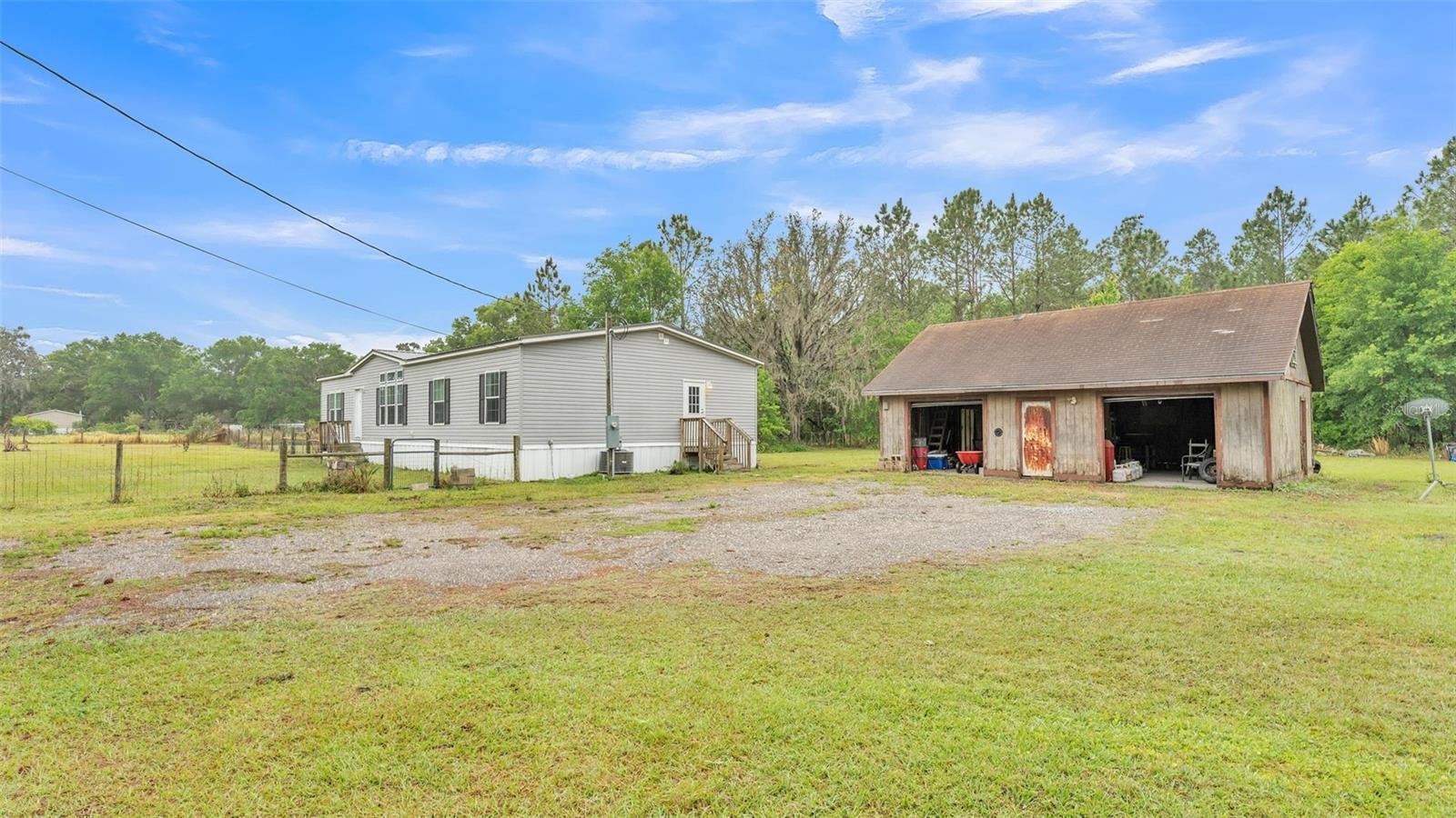 Image 12 of 45 For 17365 Poyner Road N