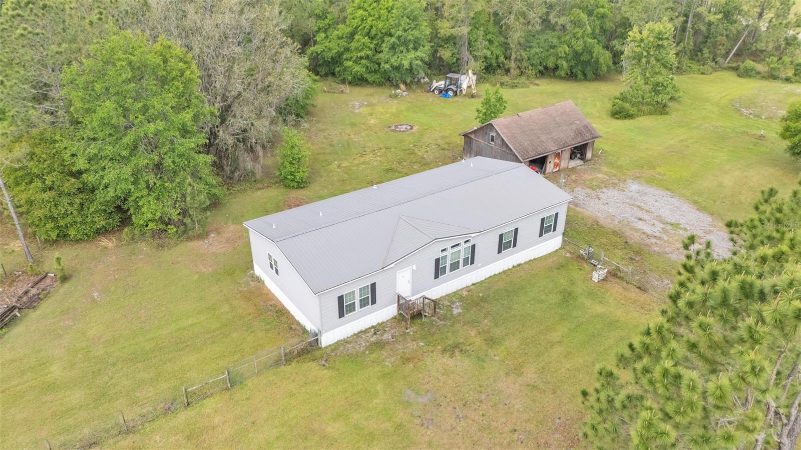 Image 7 of 45 For 17365 Poyner Road N