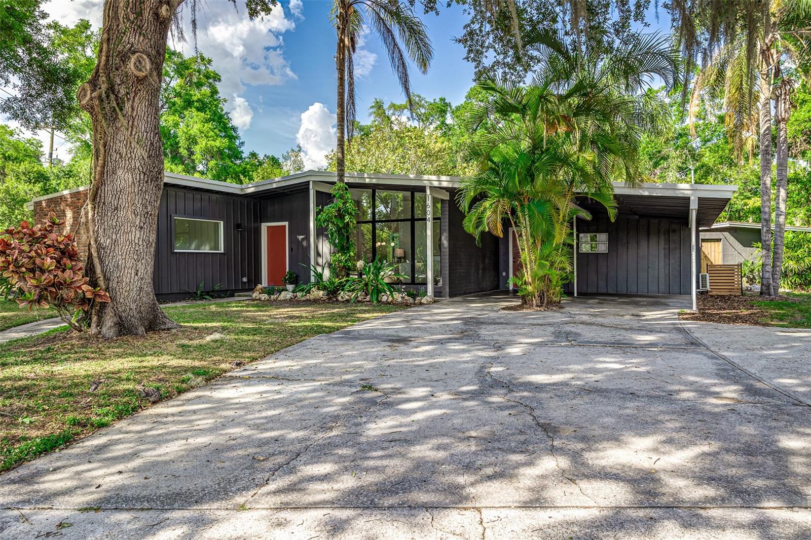 Image 3 of 63 For 1604 Sylvester Road