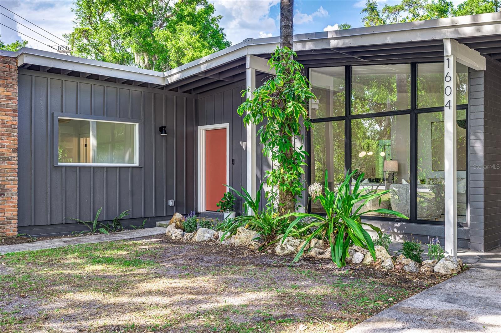 Image 6 of 63 For 1604 Sylvester Road
