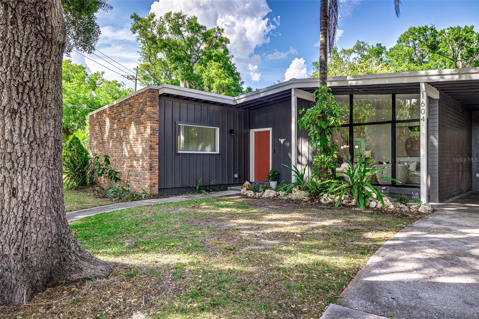 Image 7 of 63 For 1604 Sylvester Road