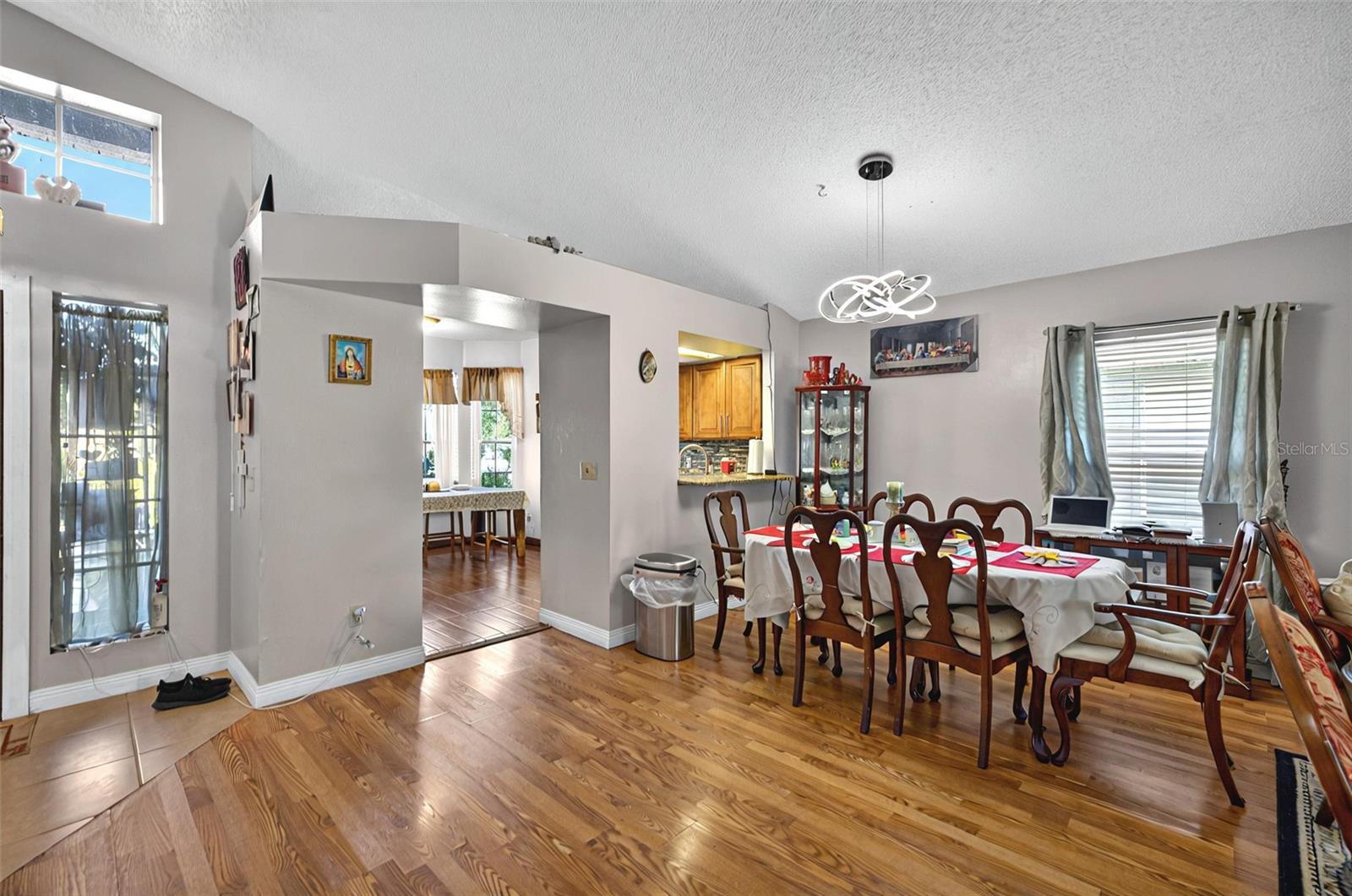 Image 14 of 46 For 1573 Avleigh Circle