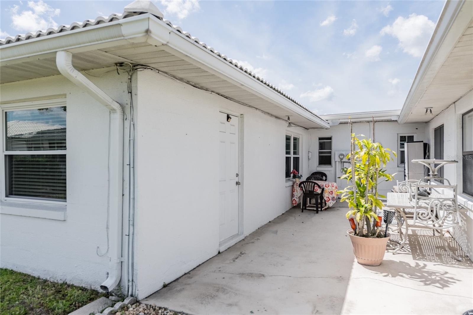 Image 32 of 44 For 3570 Milano Avenue 3570