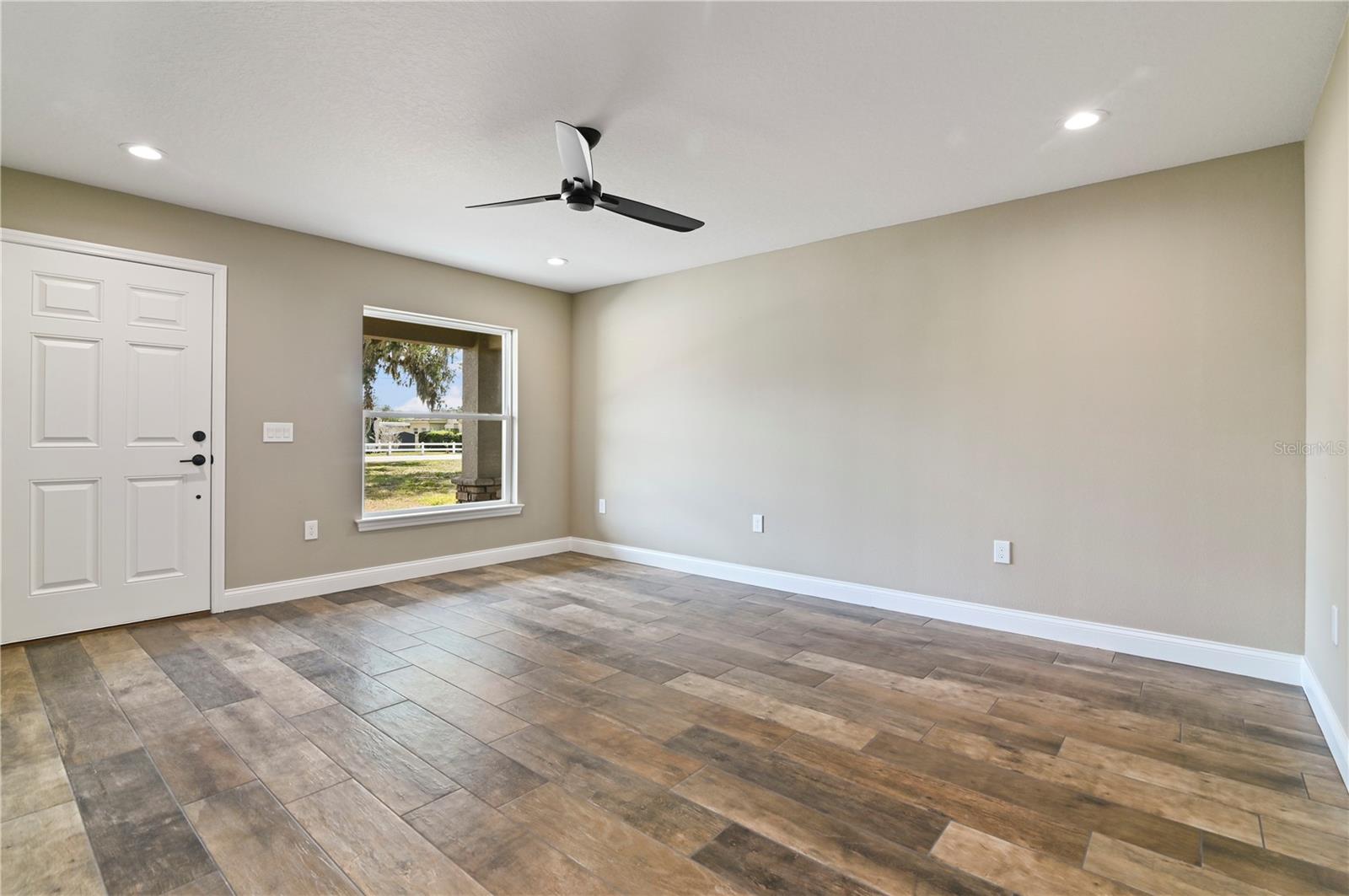 Image 9 of 35 For 6625 Thornhill Road