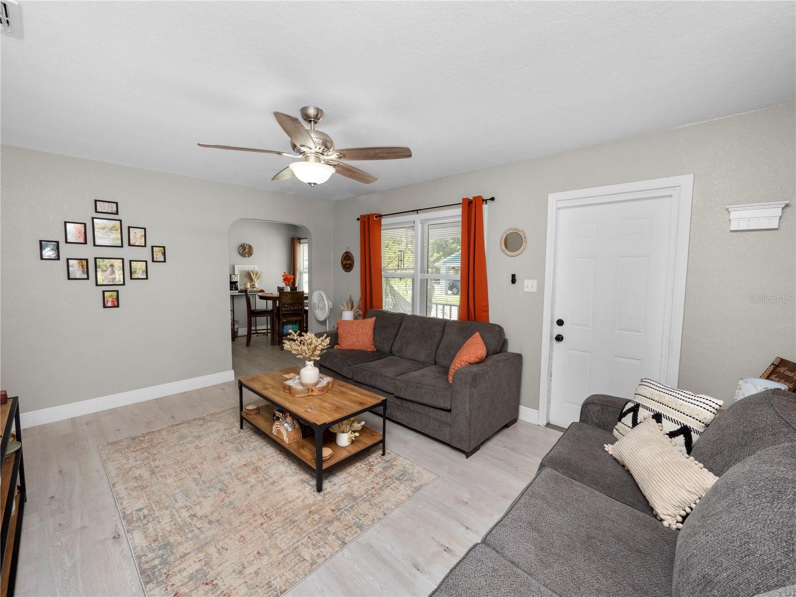 Image 17 of 33 For 219 Ariana Street A-b