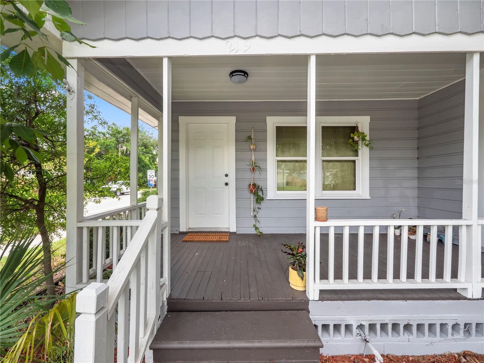Image 3 of 33 For 219 Ariana Street A-b
