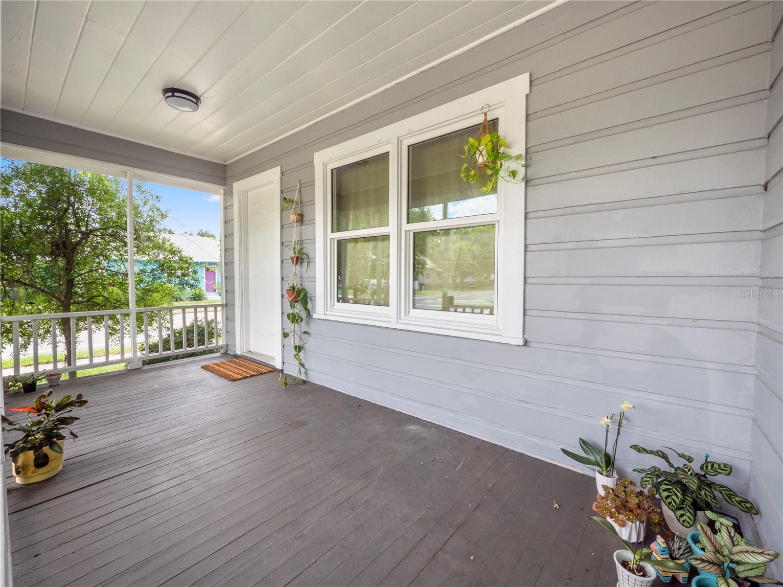 Image 4 of 33 For 219 Ariana Street A-b