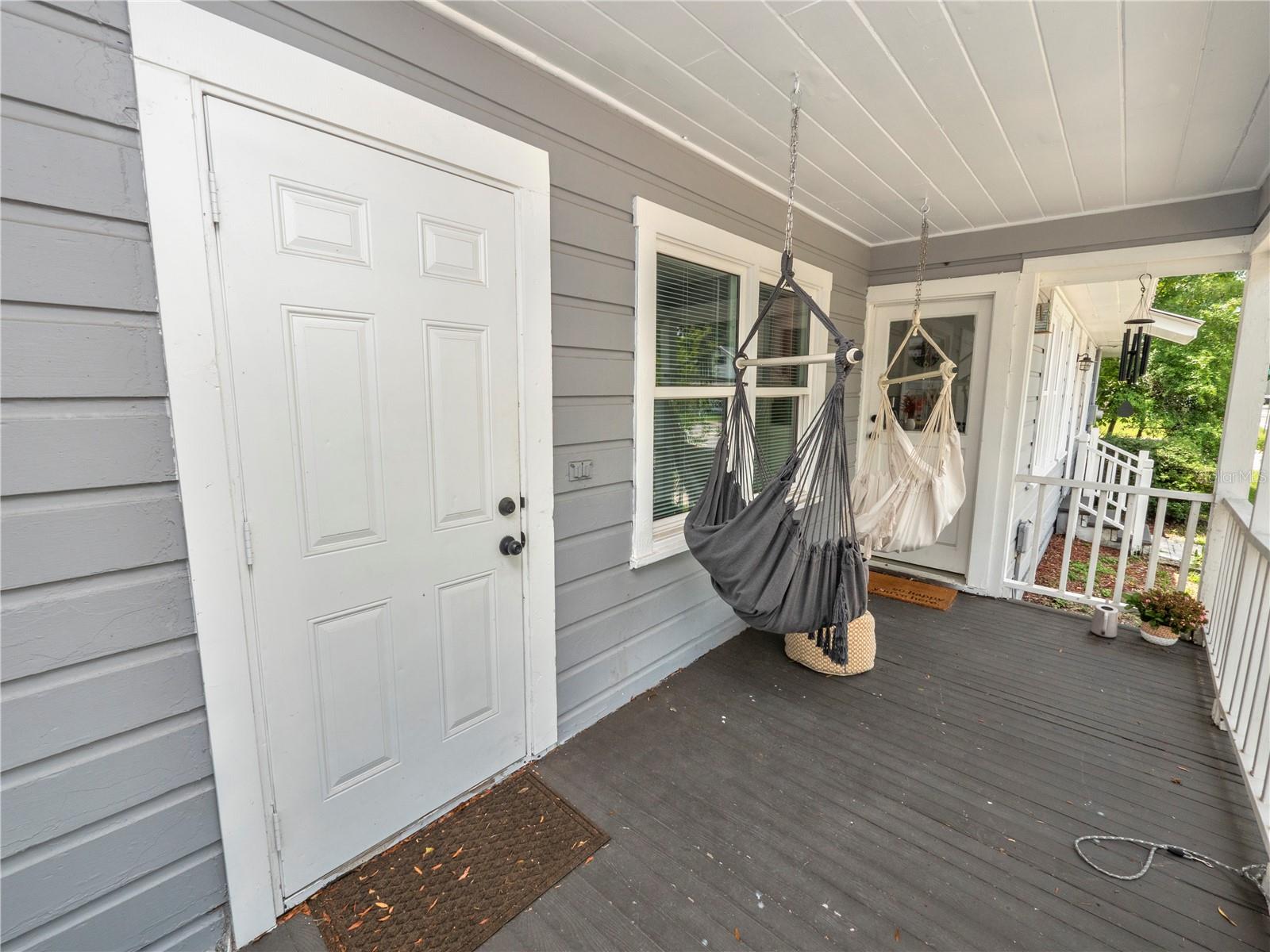 Image 6 of 33 For 219 Ariana Street A-b