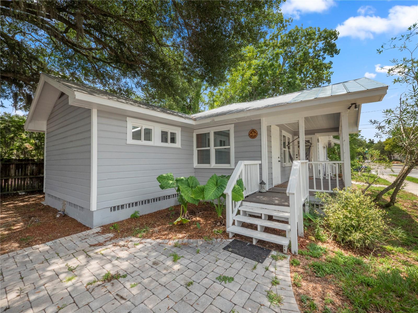 Image 7 of 33 For 219 Ariana Street A-b