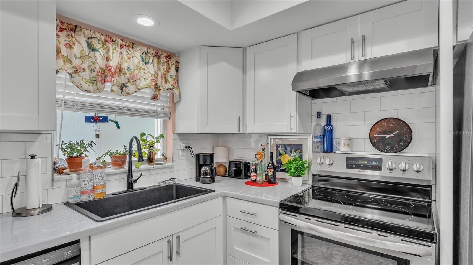 Image 5 of 34 For 703 Barber Circle 703