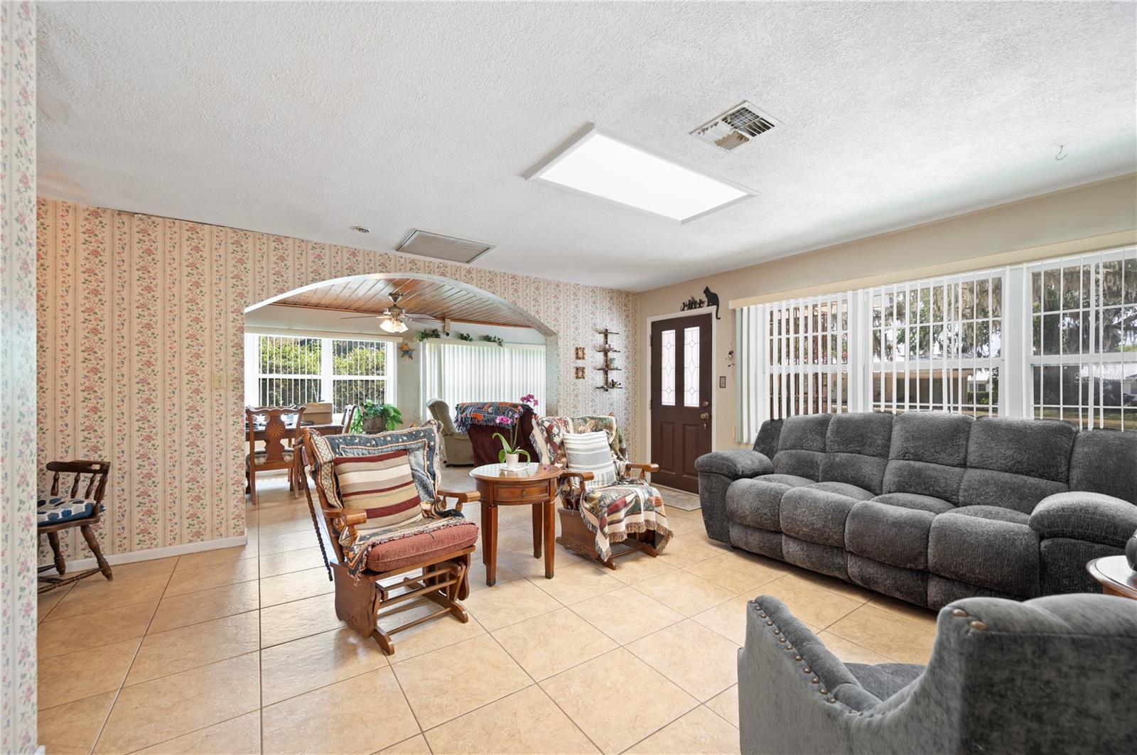 Image 4 of 28 For 1440 Conant Street