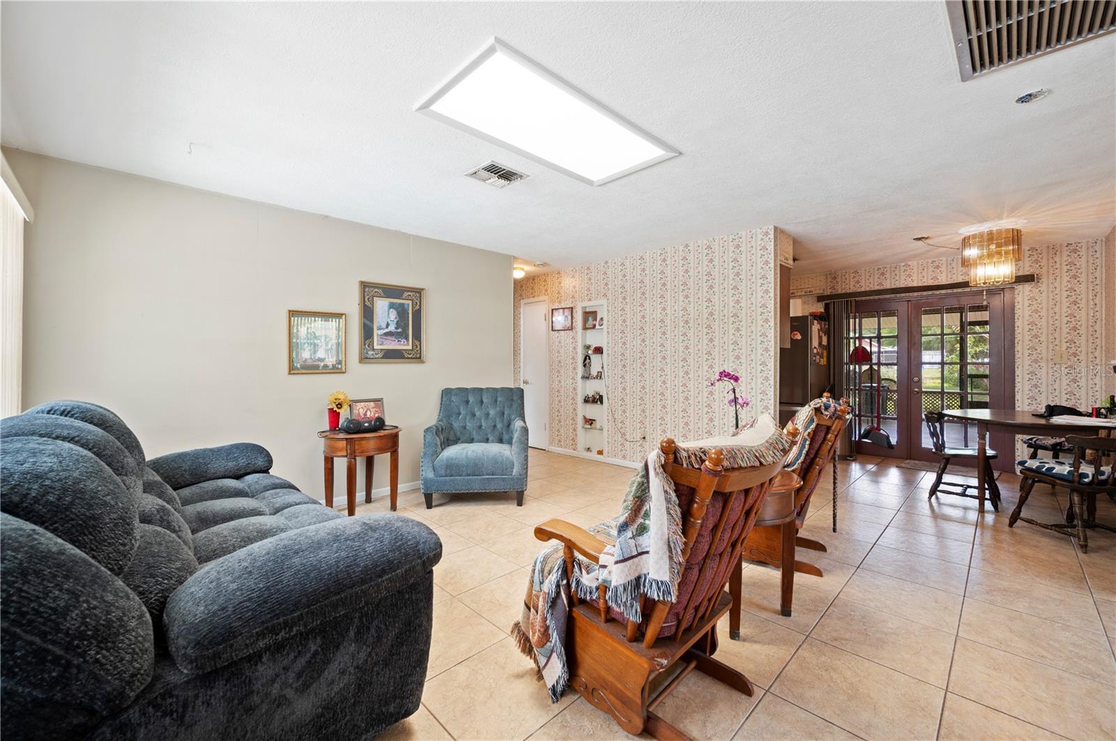 Image 5 of 28 For 1440 Conant Street
