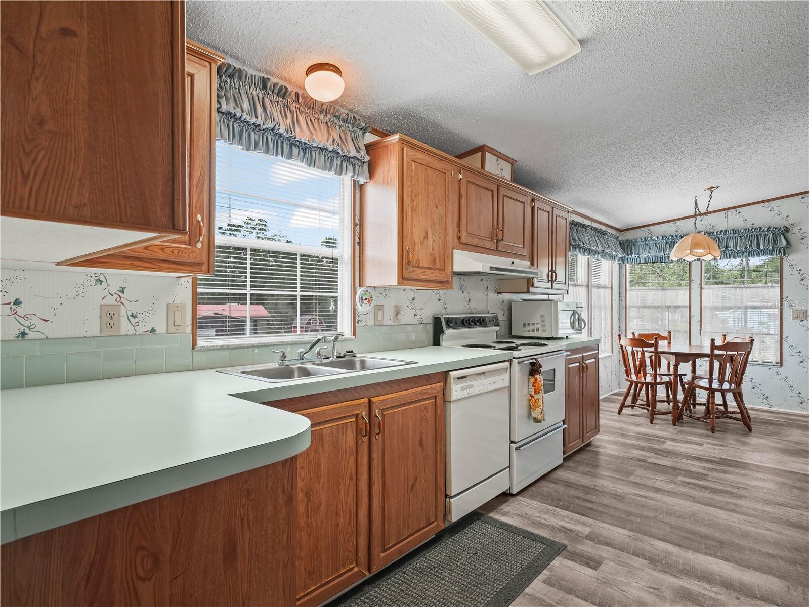 Image 10 of 43 For 3441 Maple Drive