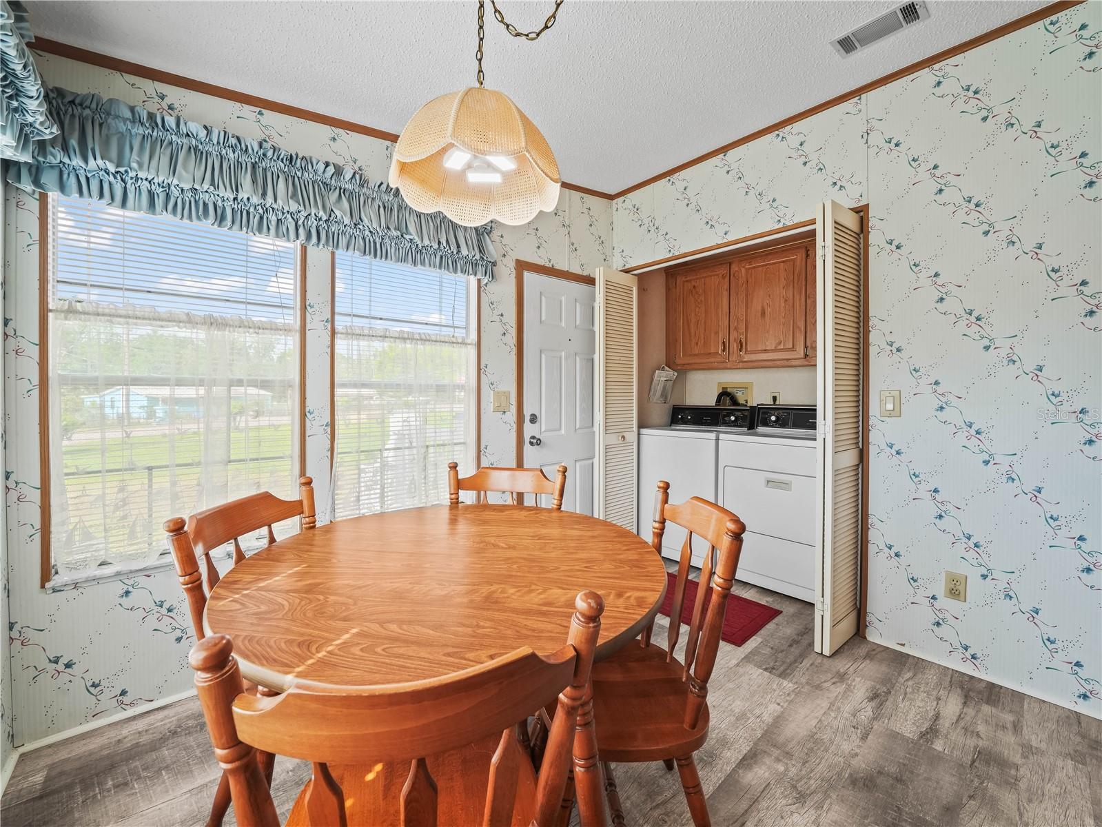 Image 14 of 43 For 3441 Maple Drive