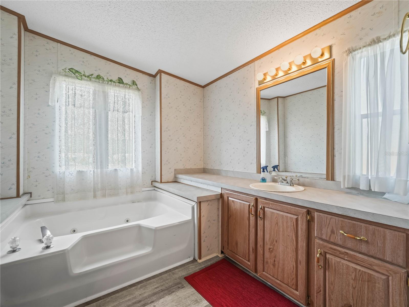 Image 20 of 43 For 3441 Maple Drive