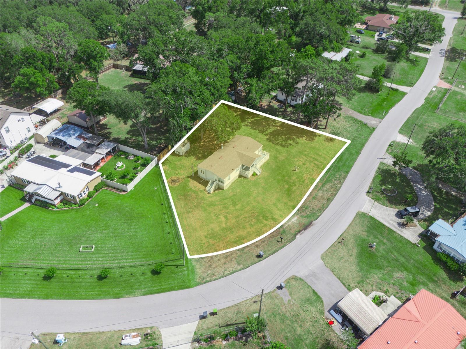 Image 33 of 43 For 3441 Maple Drive