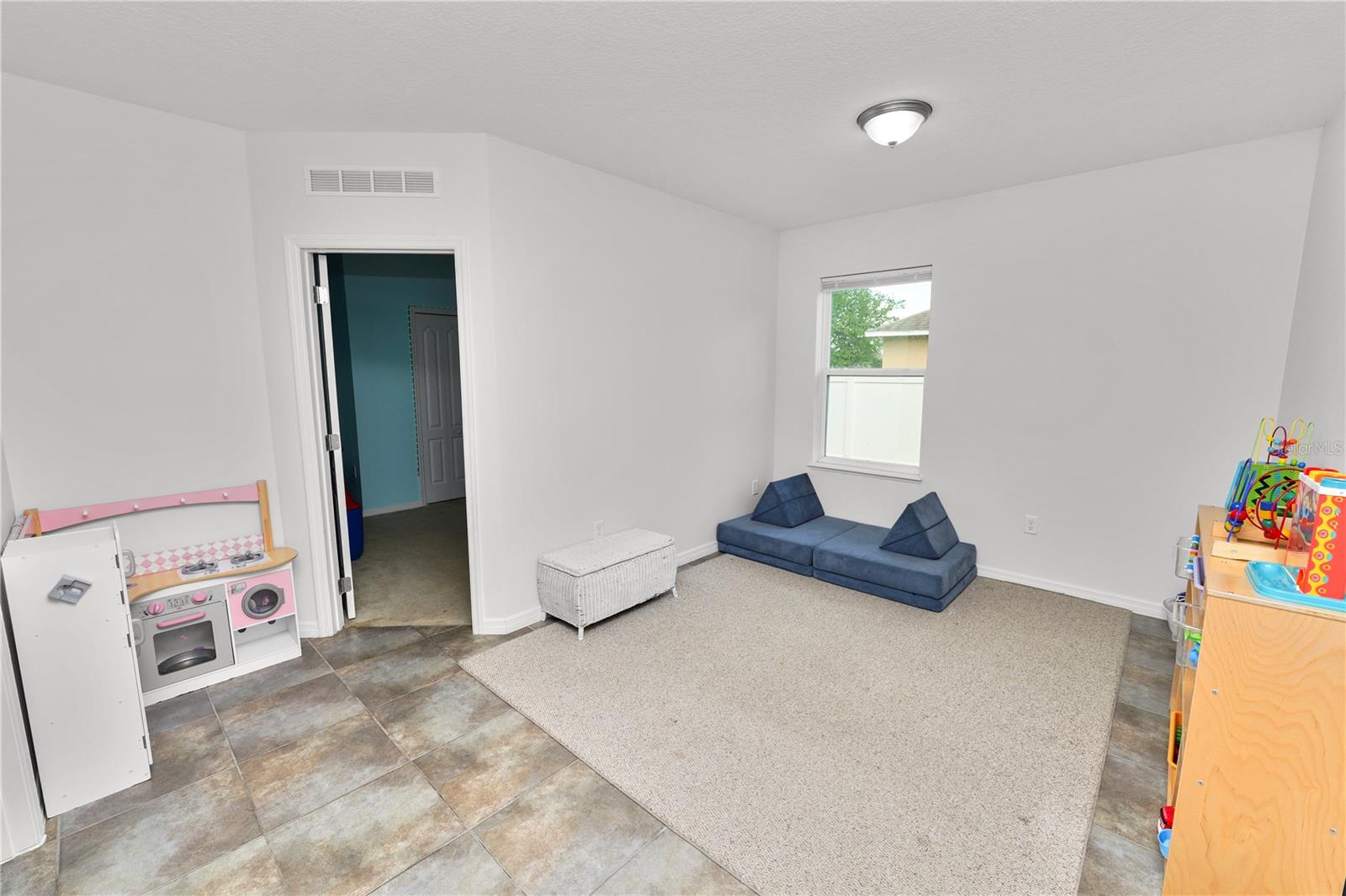 Image 32 of 40 For 3320 Lynrock Avenue