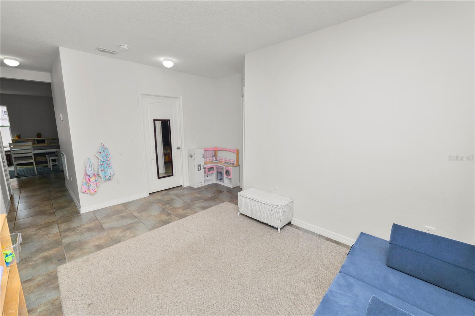 Image 33 of 40 For 3320 Lynrock Avenue