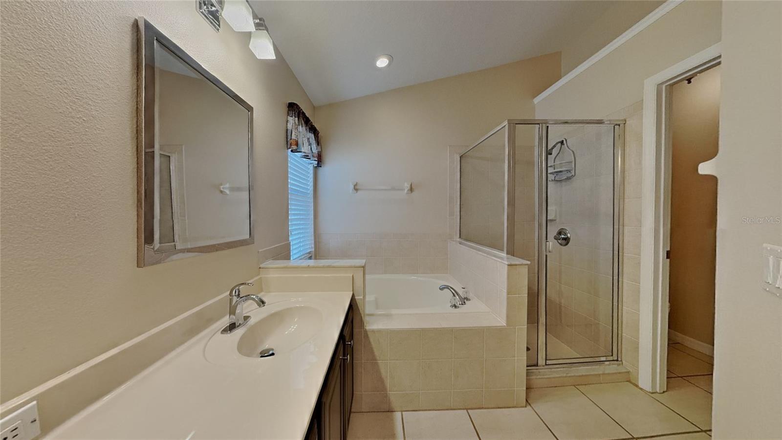 Image 12 of 24 For 1080 View Pointe Way
