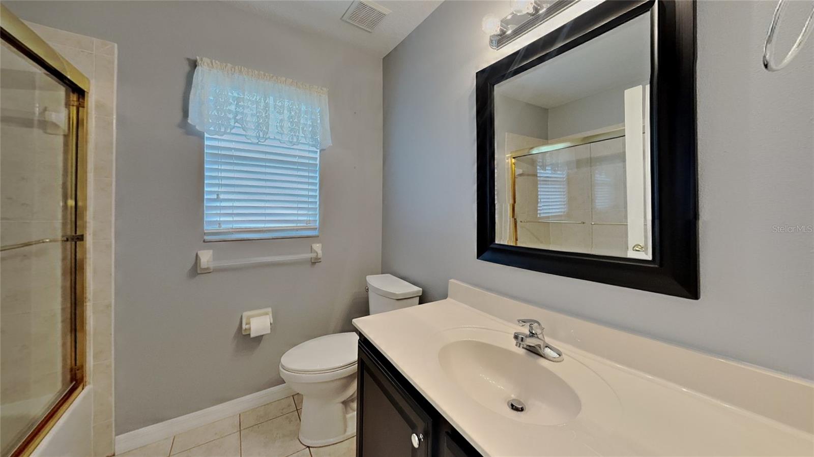 Image 16 of 24 For 1080 View Pointe Way