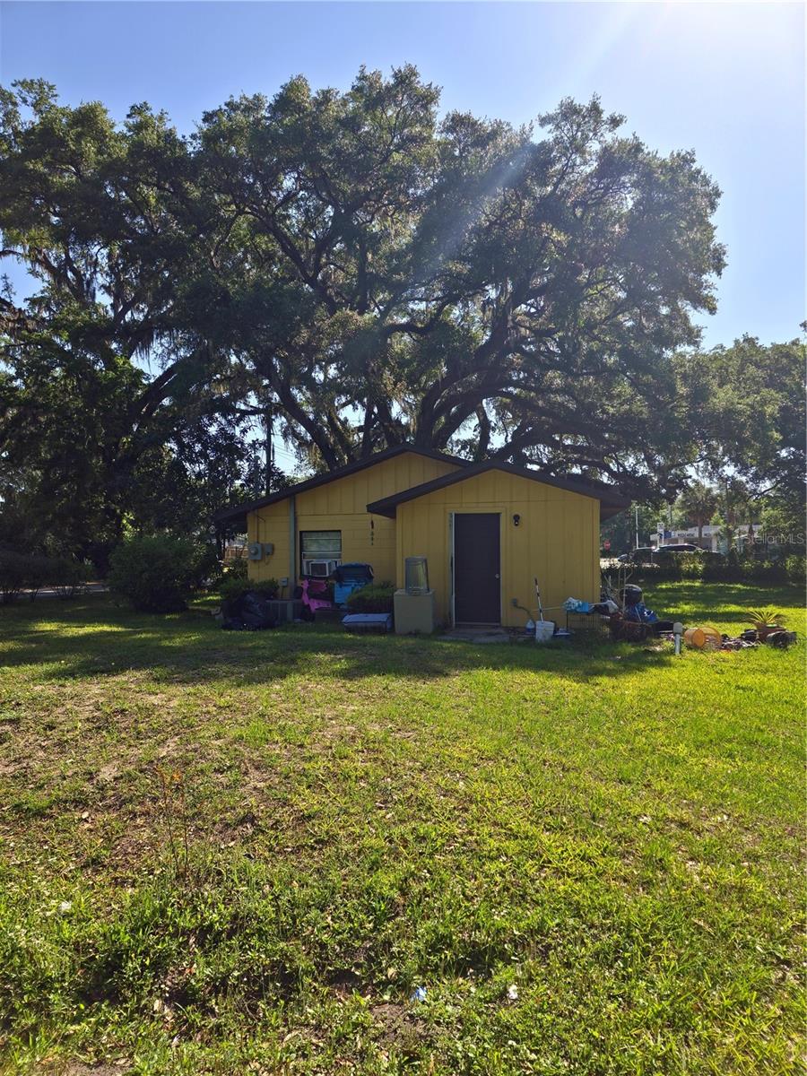 Image 2 of 10 For 37 3rd Avenue