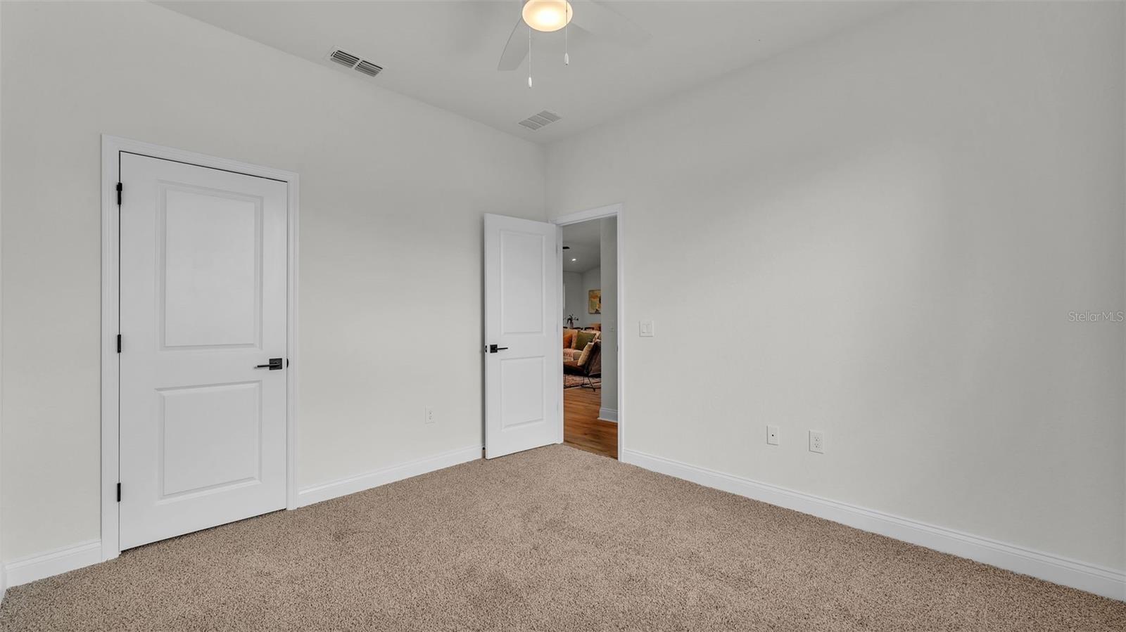 Image 21 of 47 For 505 Shanklin Ave