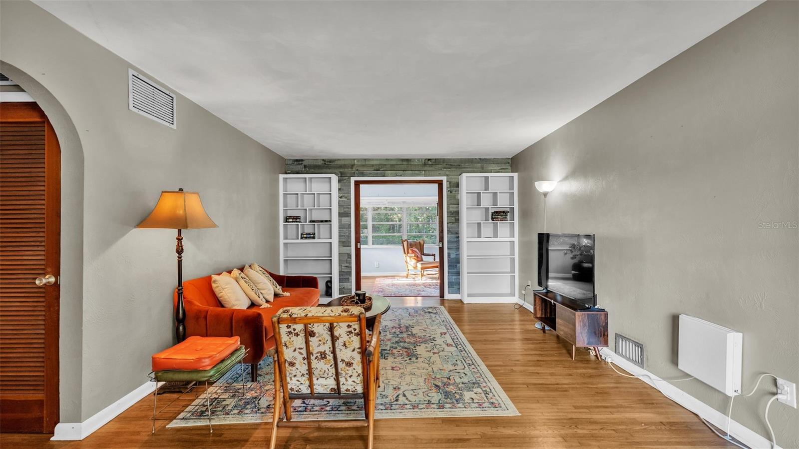 Image 10 of 41 For 1518 Handley Boulevard