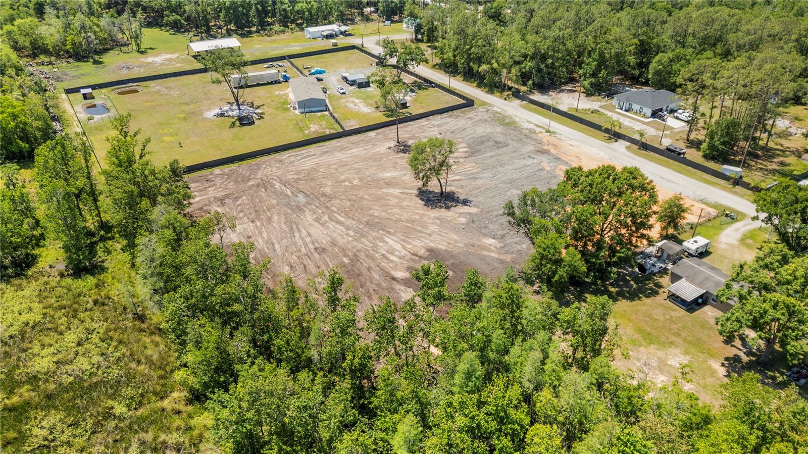 Image 4 of 28 For 2131 Limedale Road