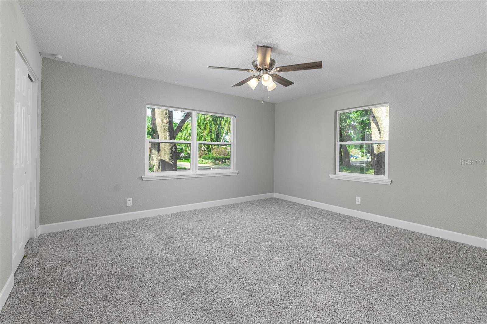 Image 14 of 22 For 2400 Avenue D Sw
