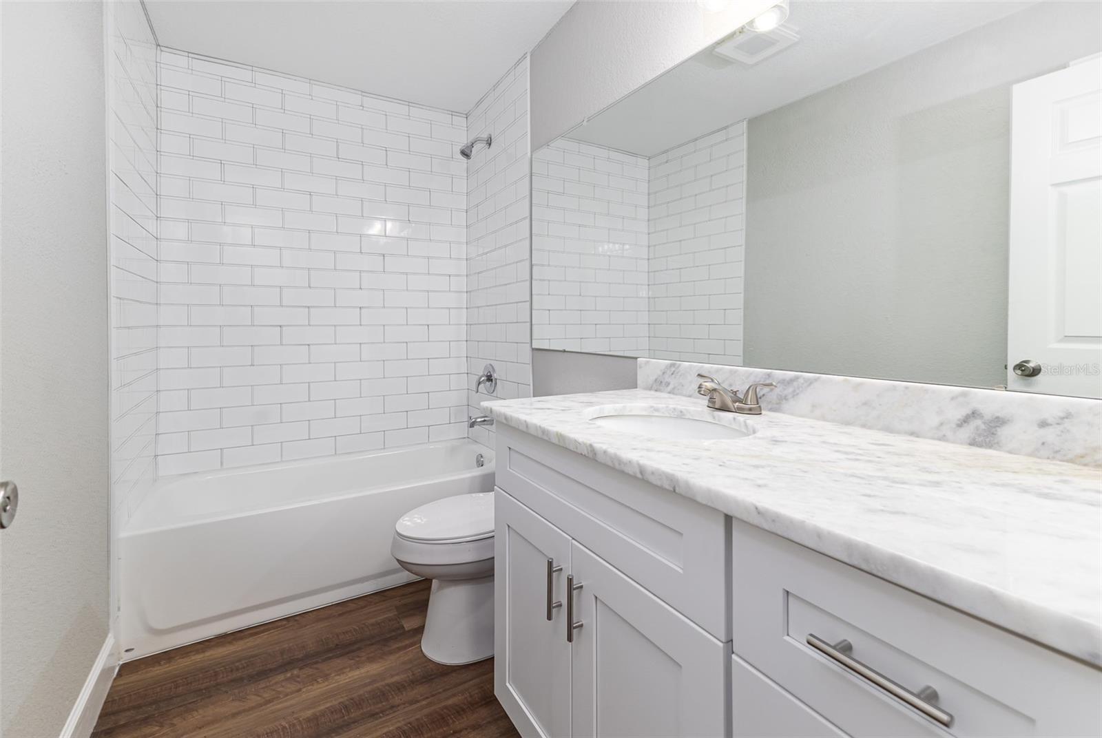 Image 17 of 22 For 2400 Avenue D Sw