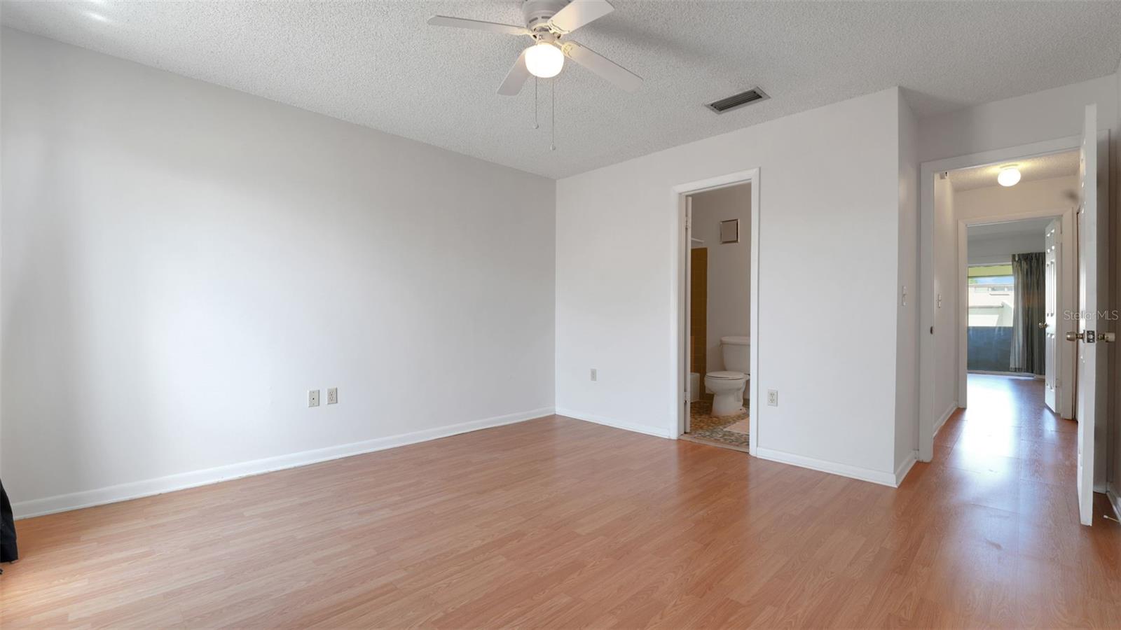 Image 16 of 37 For 2500 21st Street Nw 78