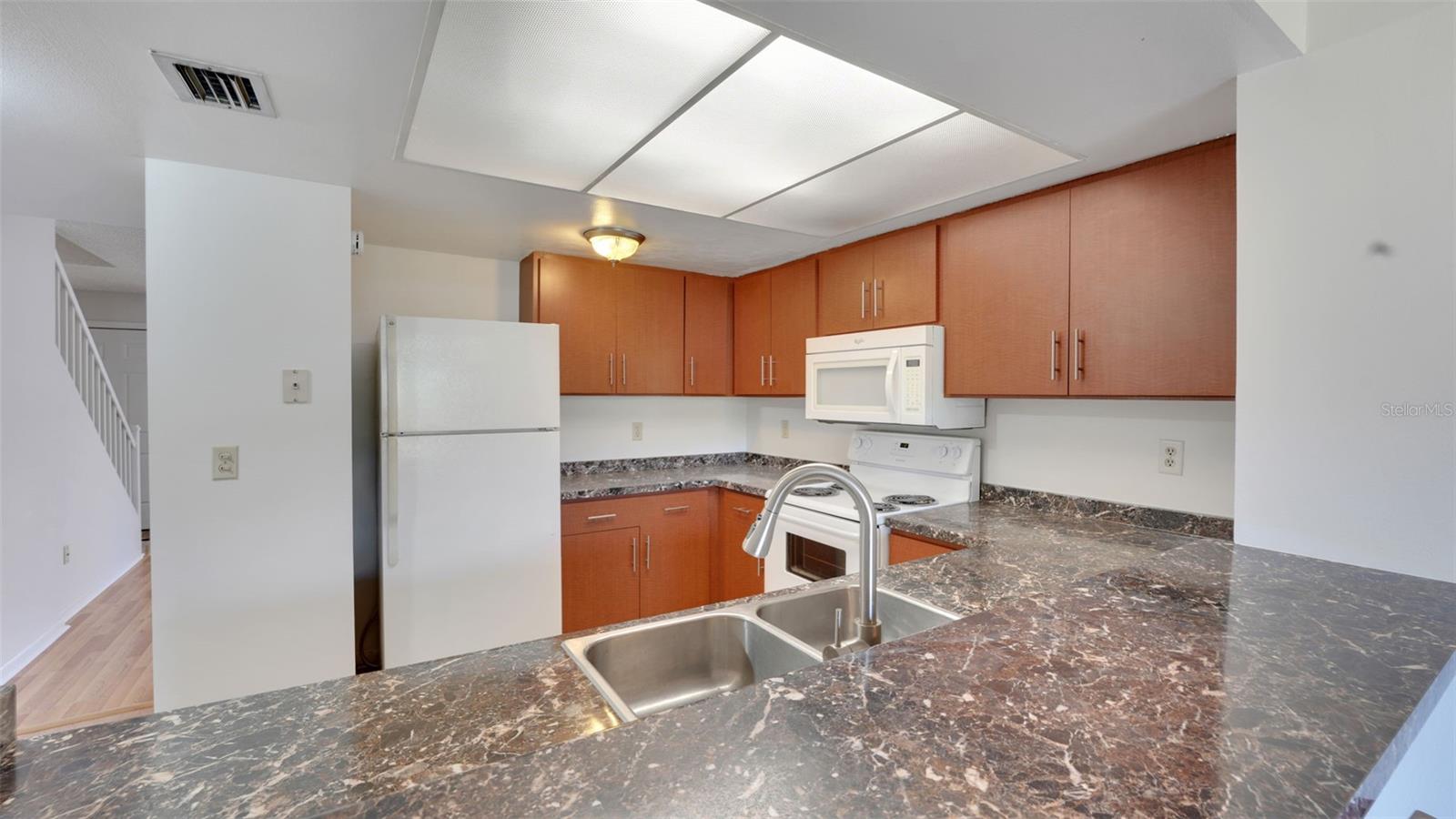 Image 7 of 37 For 2500 21st Street Nw 78