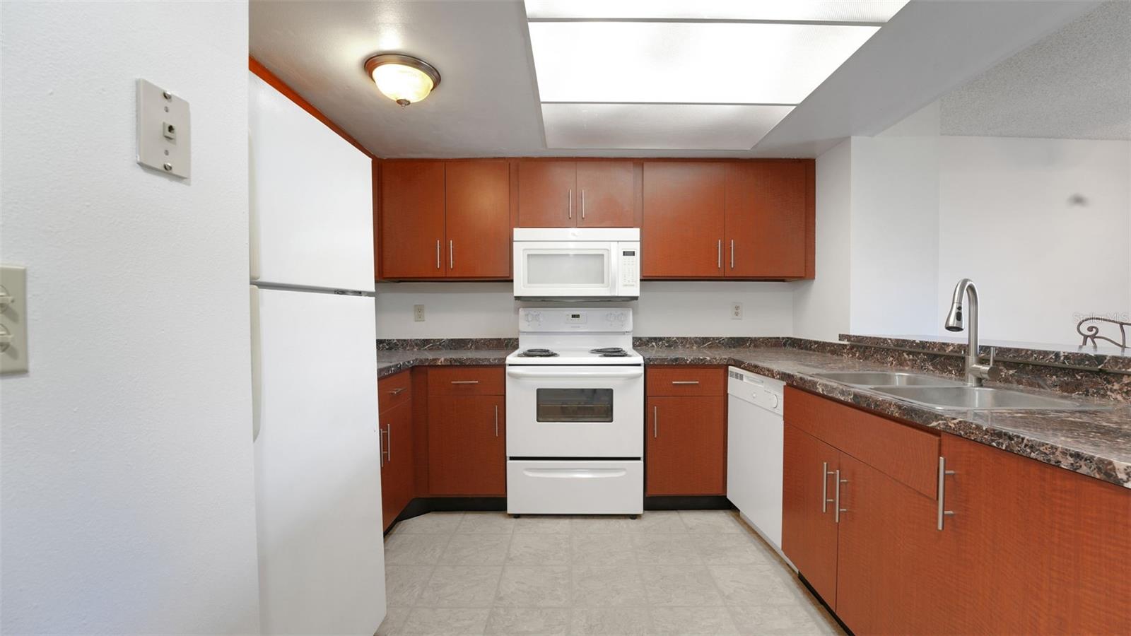Image 8 of 37 For 2500 21st Street Nw 78