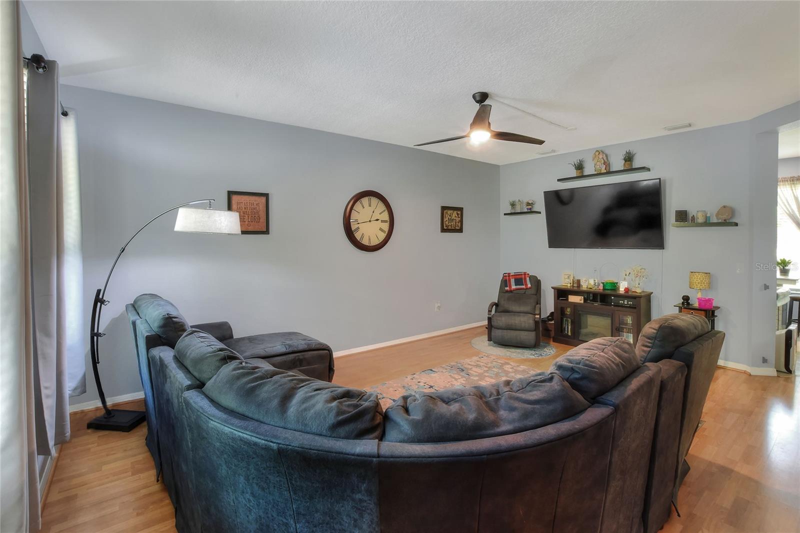 Image 10 of 53 For 34852 Teeview Lane