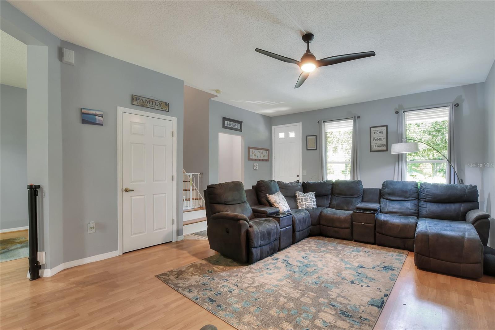 Image 8 of 53 For 34852 Teeview Lane