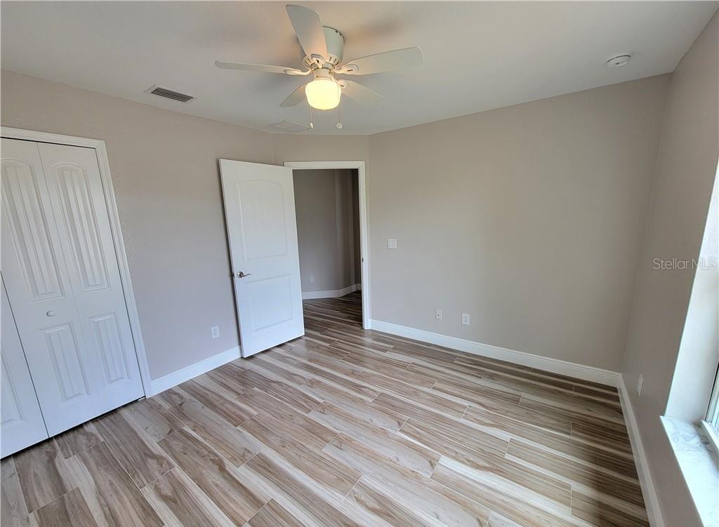 Image 14 of 21 For 4410 Lake Haven Boulevard