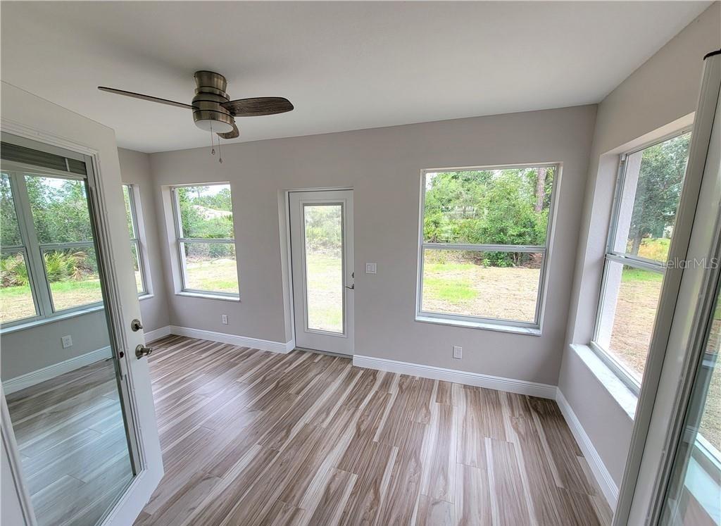 Image 19 of 21 For 4410 Lake Haven Boulevard