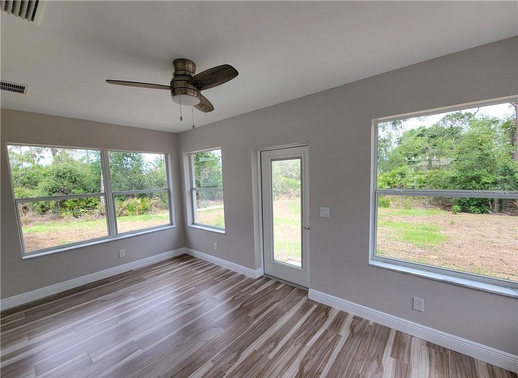 Image 20 of 21 For 4410 Lake Haven Boulevard