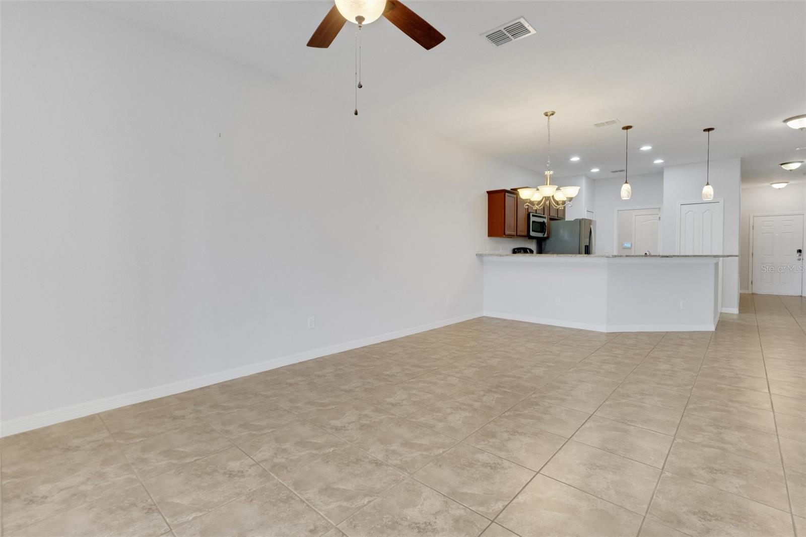 Image 4 of 26 For 4089 Shade Tree Lane