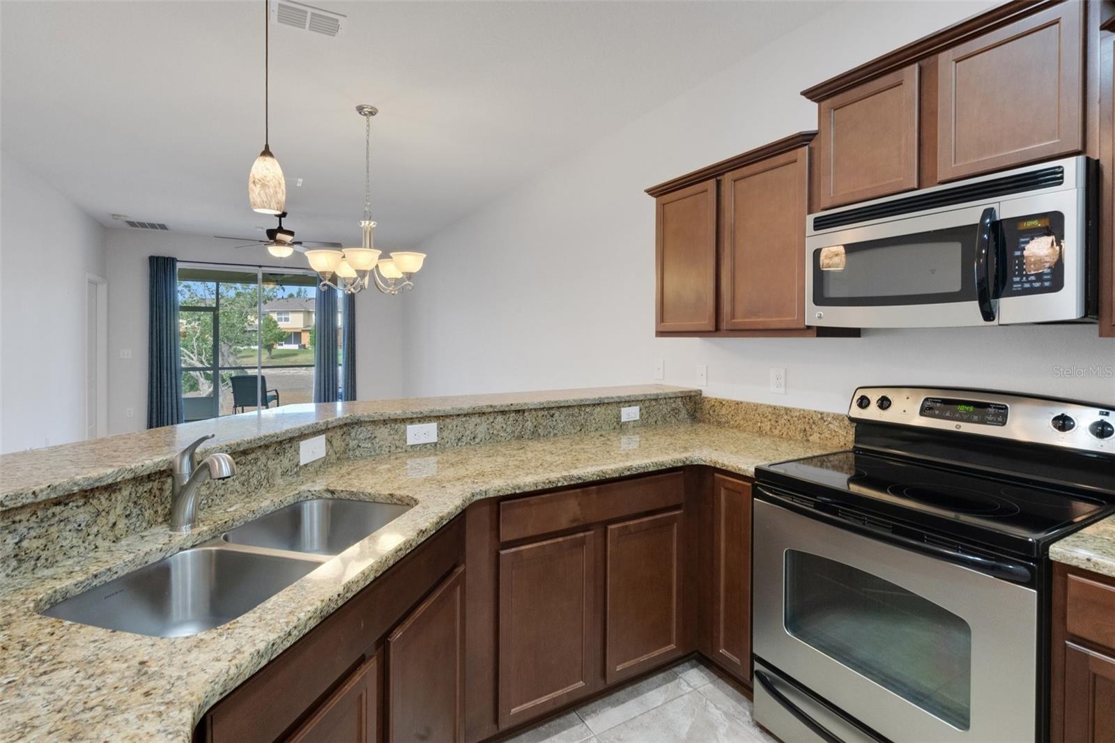 Image 6 of 26 For 4089 Shade Tree Lane