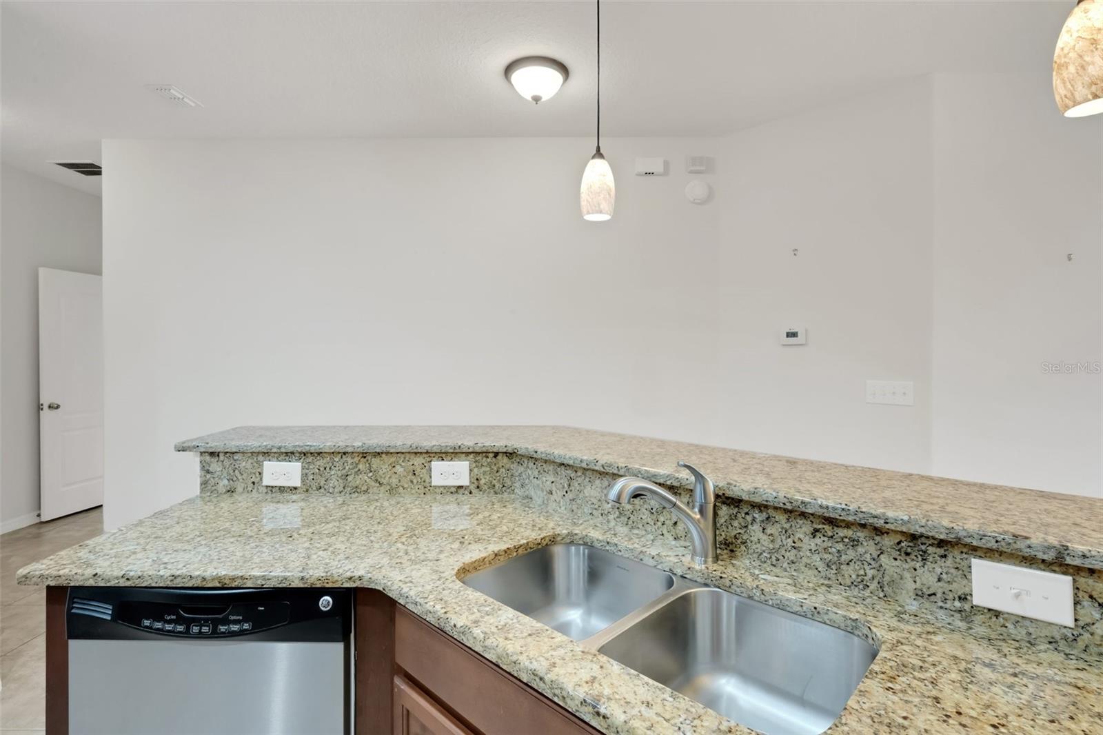 Image 8 of 26 For 4089 Shade Tree Lane