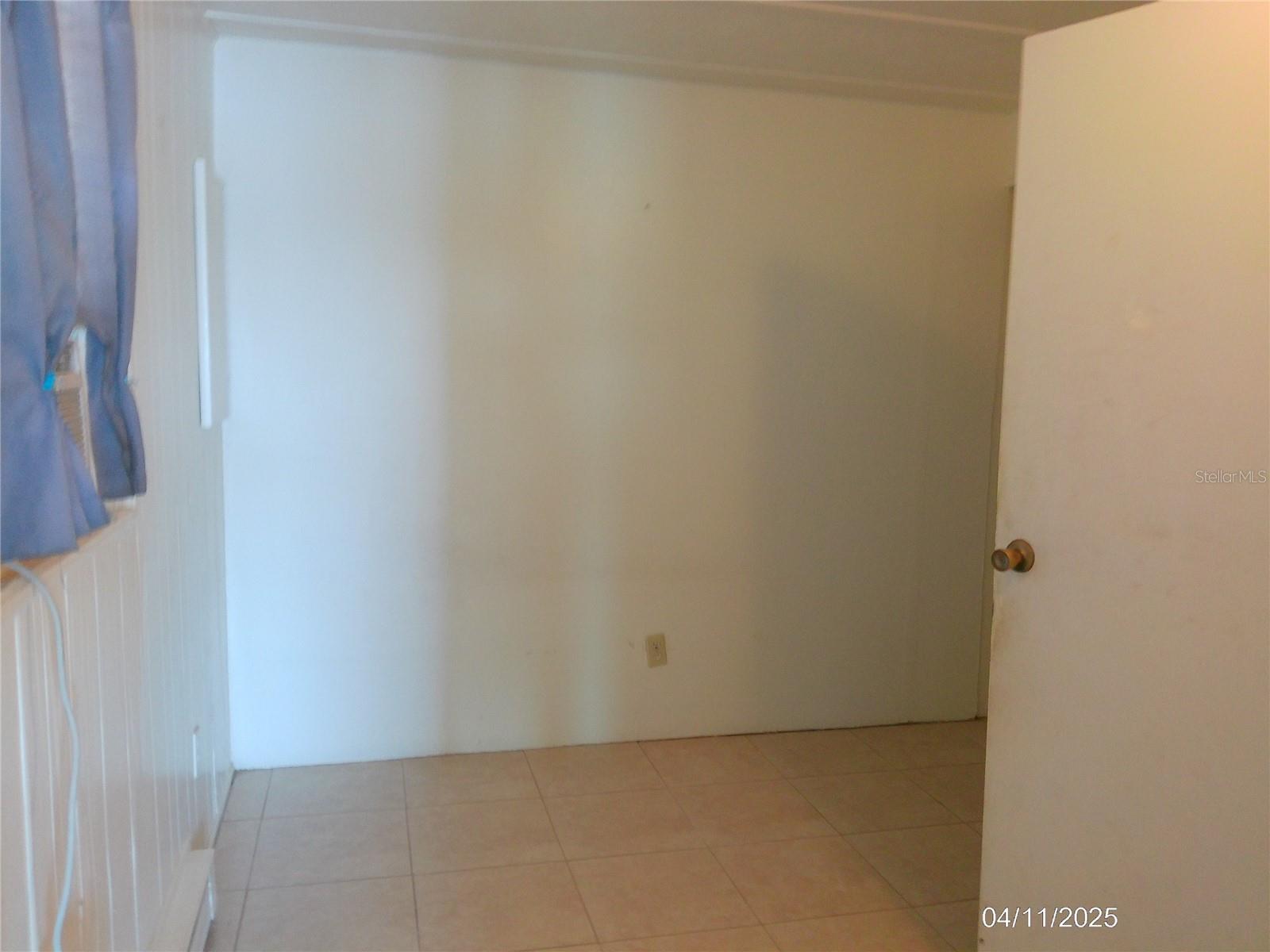 Image 11 of 16 For 1111 Cypress Gardens Boulevard Se 26