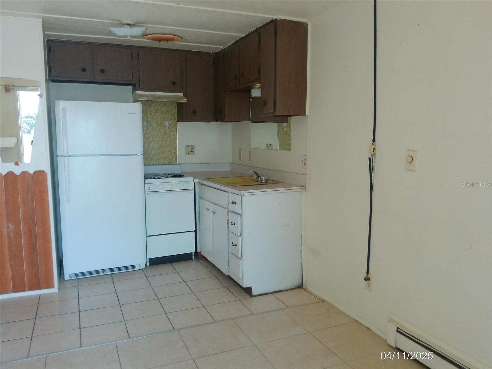 Image 3 of 16 For 1111 Cypress Gardens Boulevard Se 26